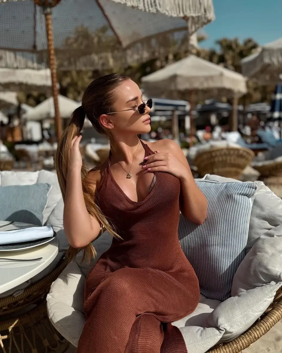 Amelia escort in Dubai