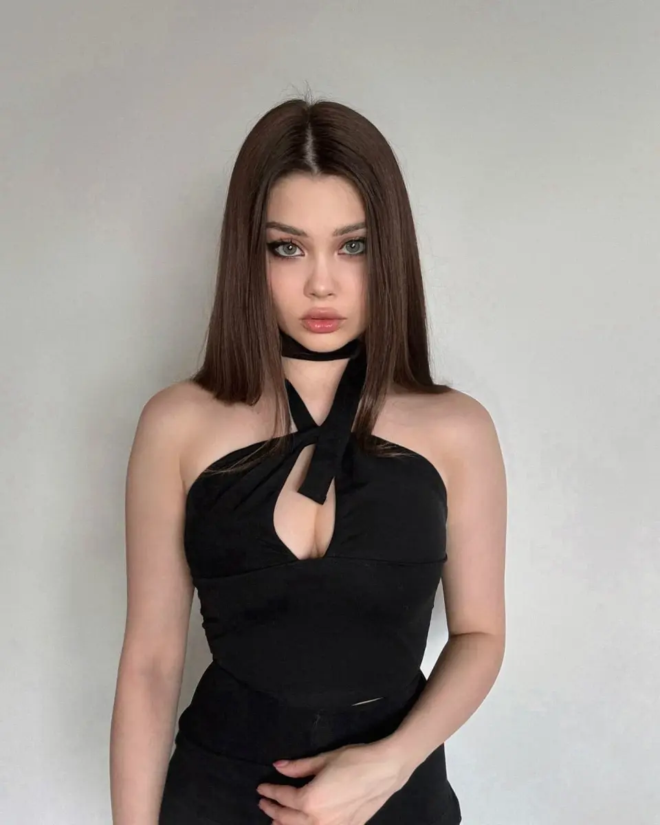 Aria escort in Dubai