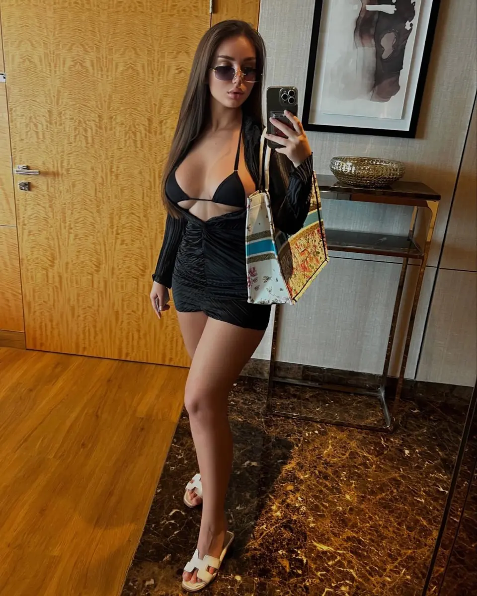 Cornelia escort in Dubai