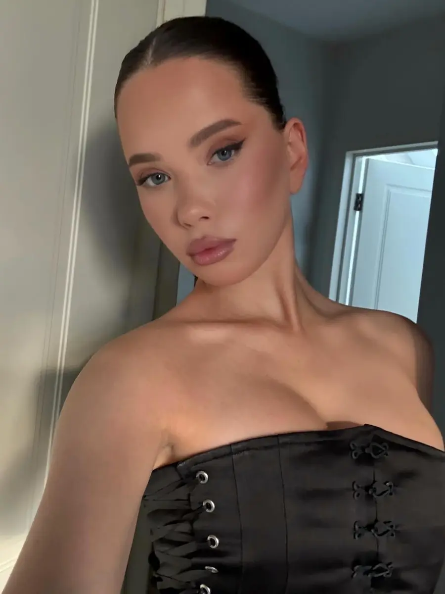 Delia escort in Dubai