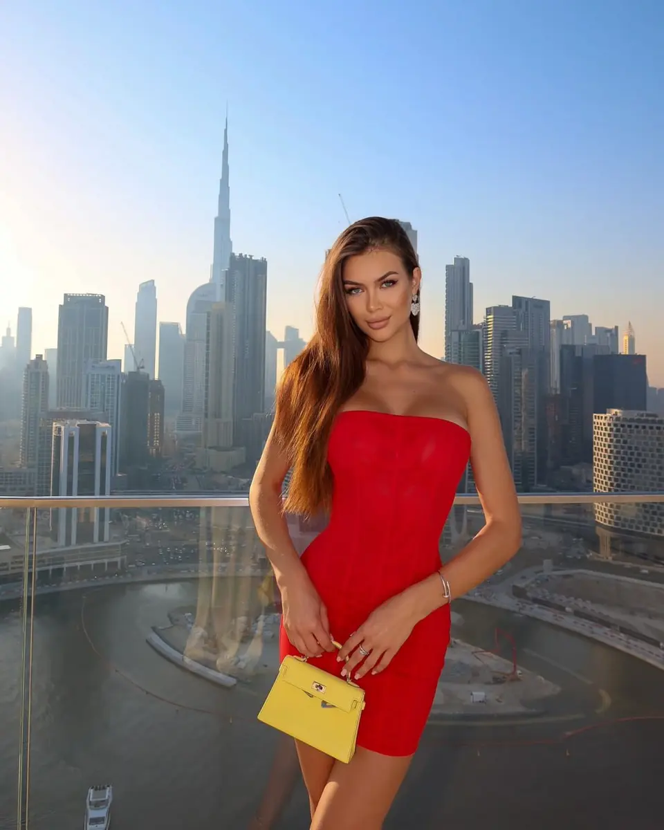 Eleonora escort in Dubai