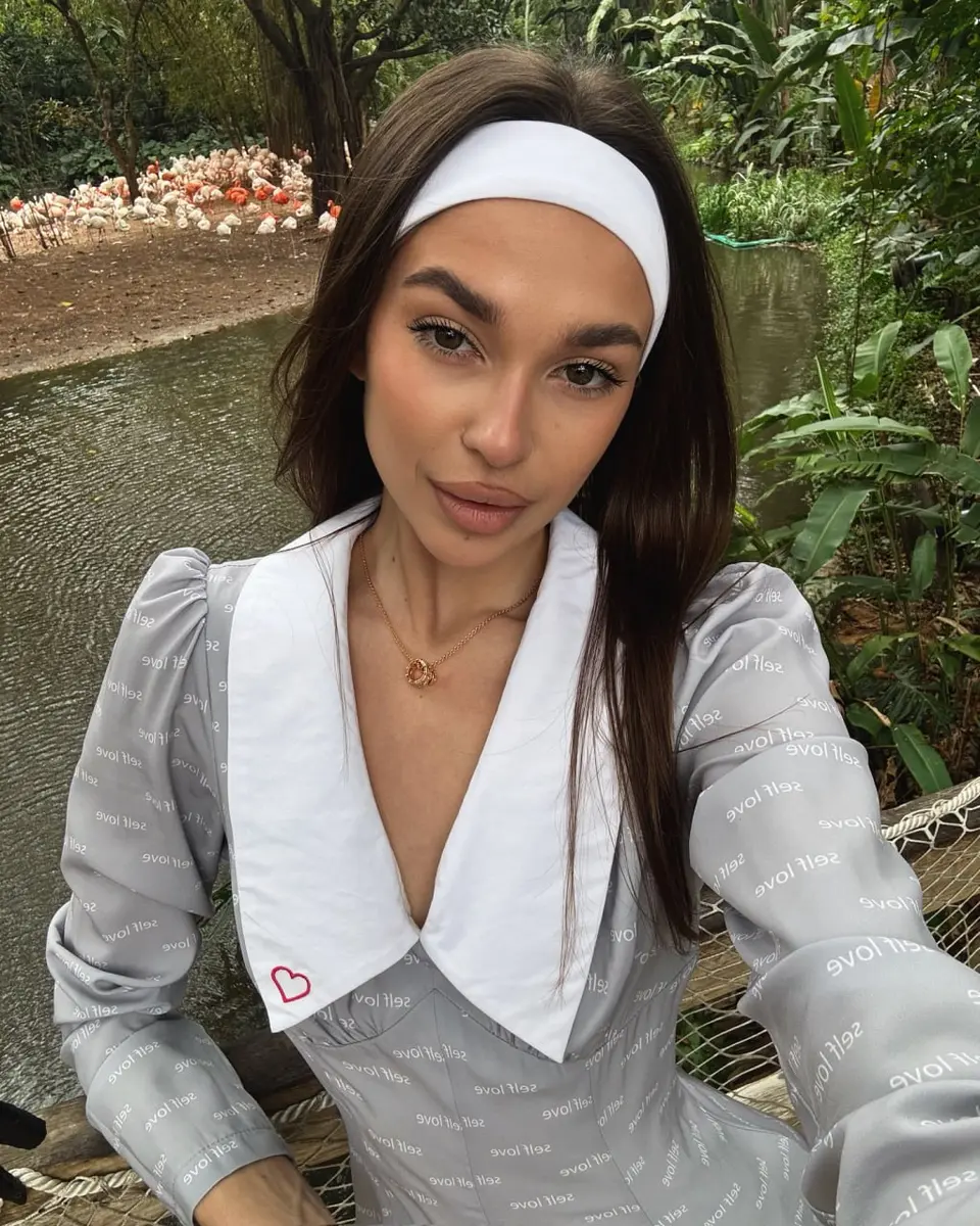 Elizabeth escort in Dubai