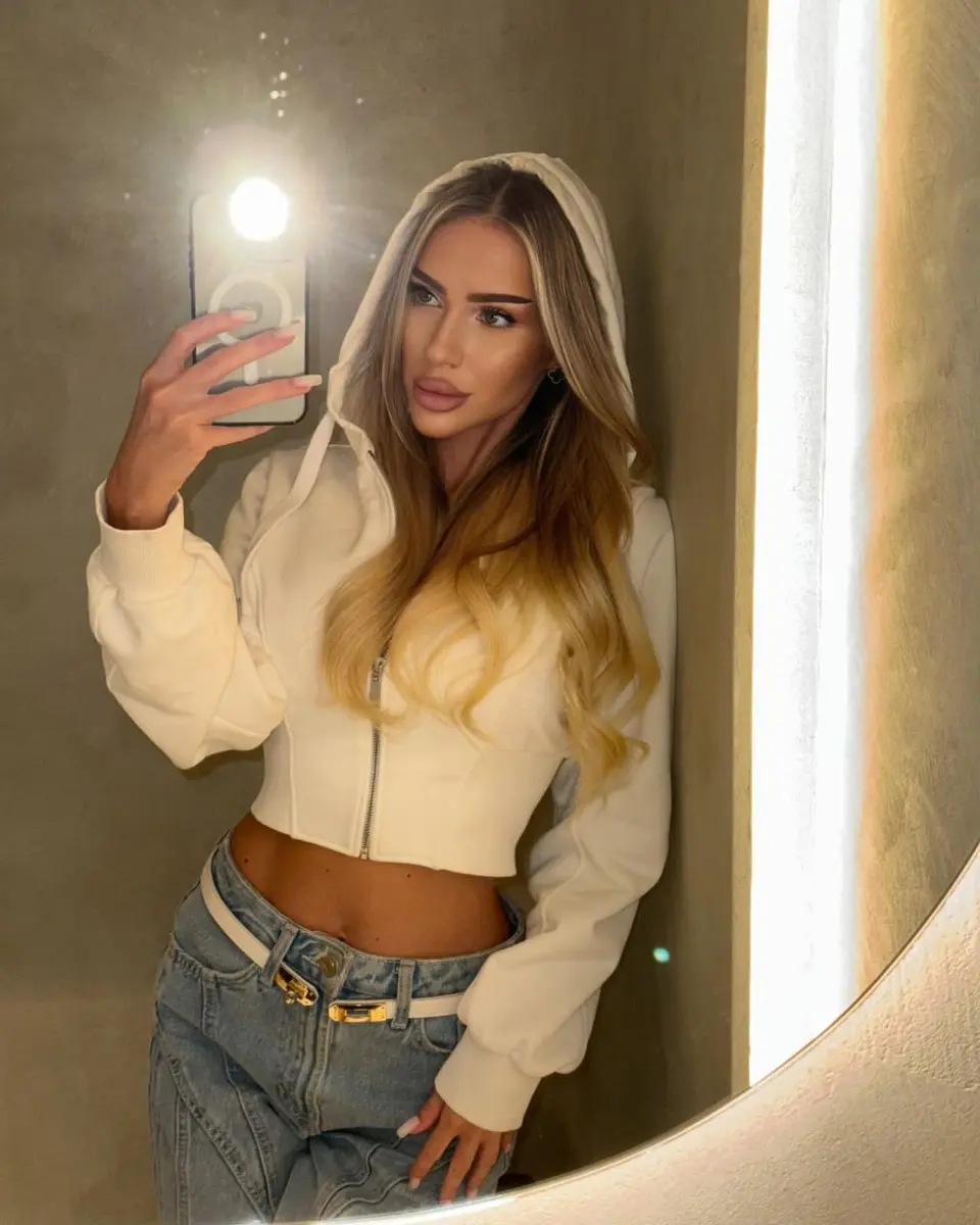 Helen escort in Dubai