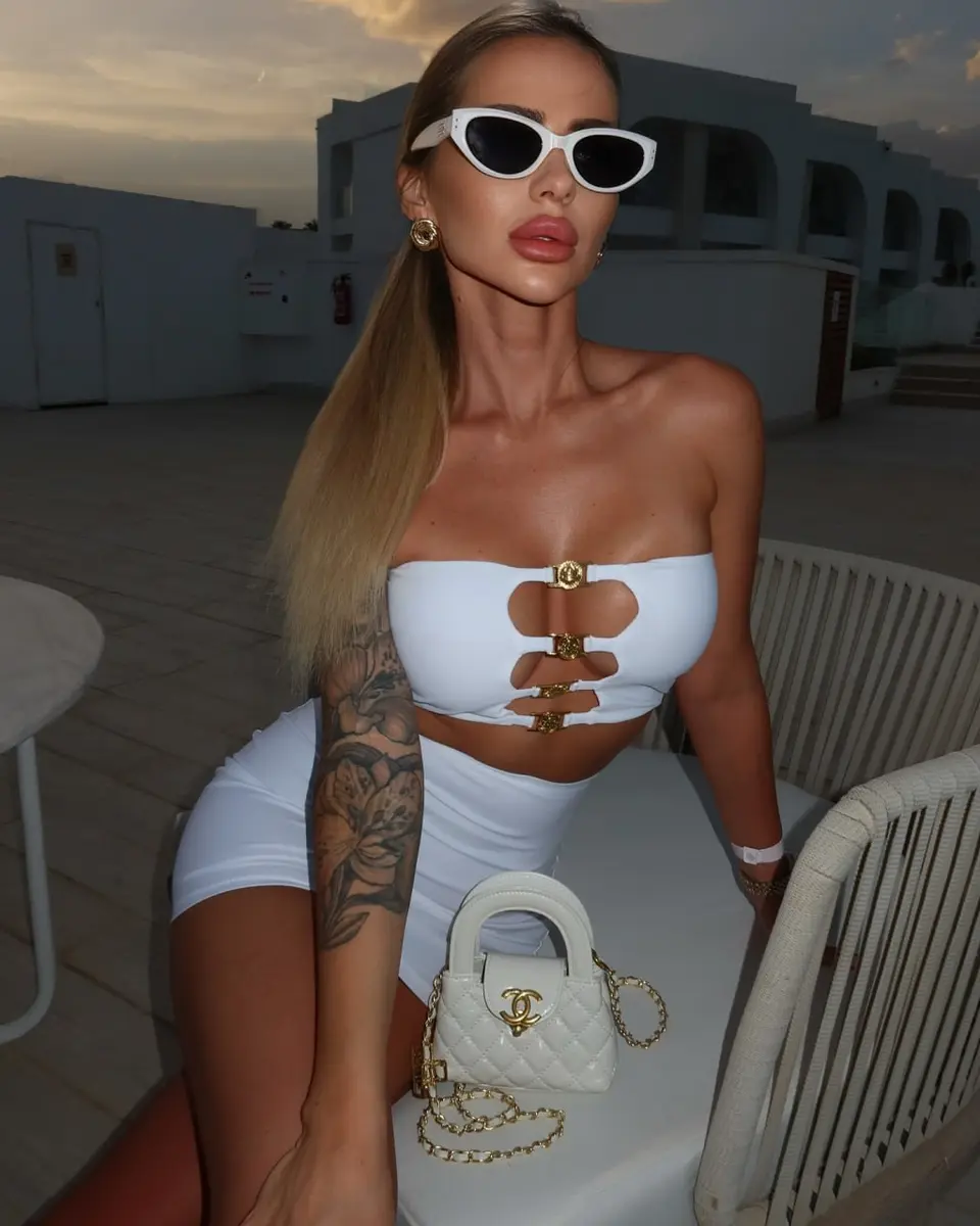 Helen escort in Dubai