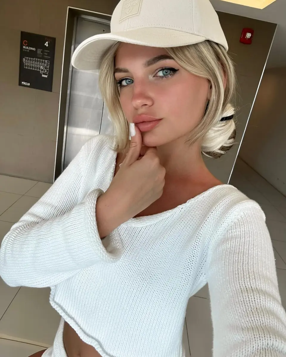 Isabella escort in Dubai