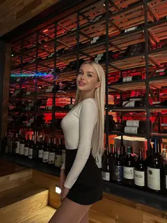 Jasmina escort in Dubai