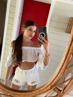 Karina escort in Dubai