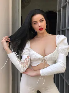 Livia escort in Dubai