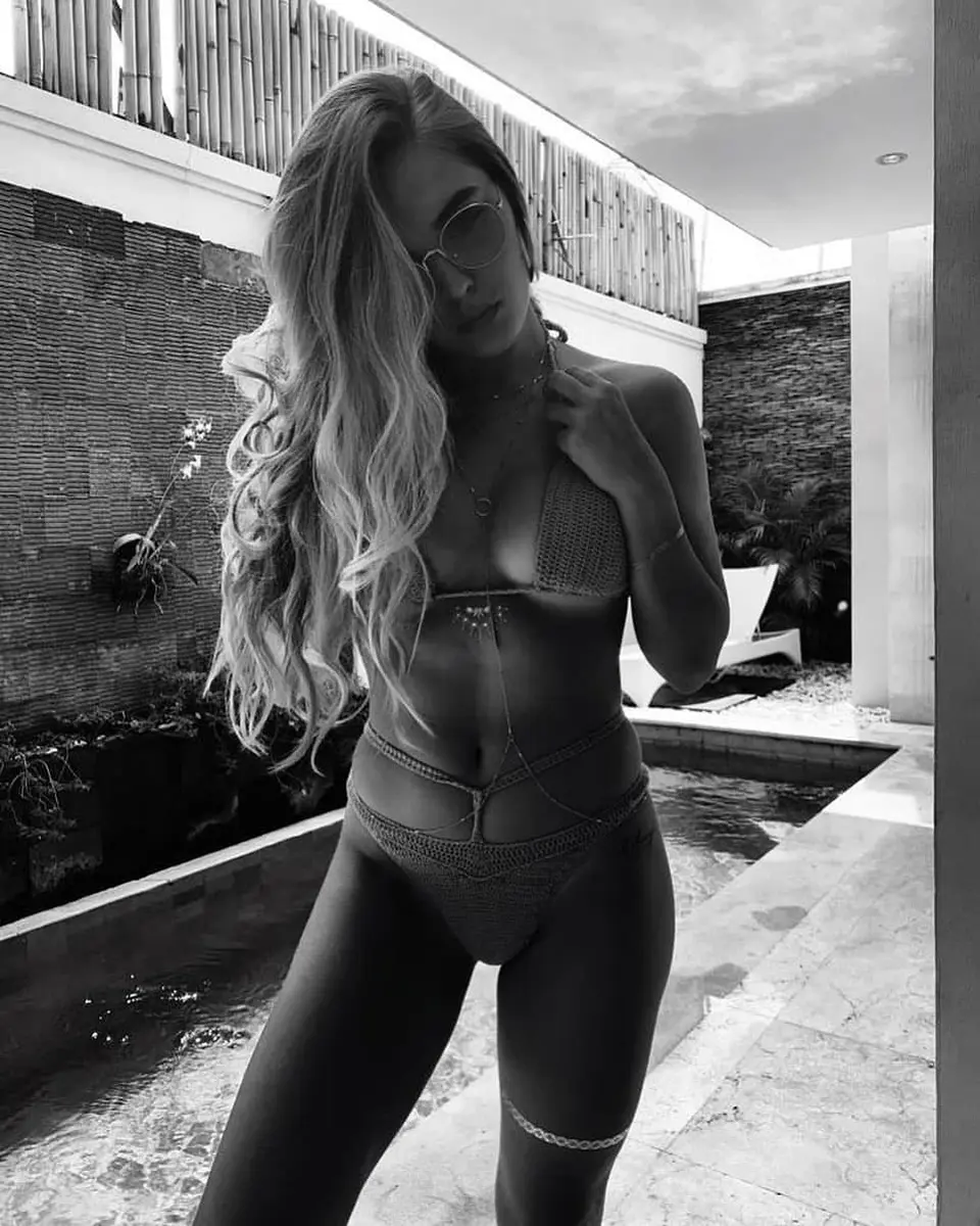 Mary escort in Dubai