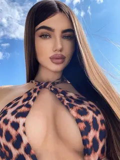 Mireille escort in Dubai