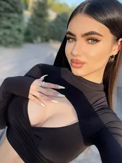 Mireille escort in Dubai