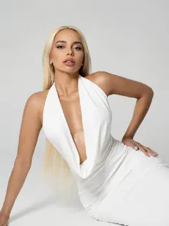 Valentina escort in Dubai