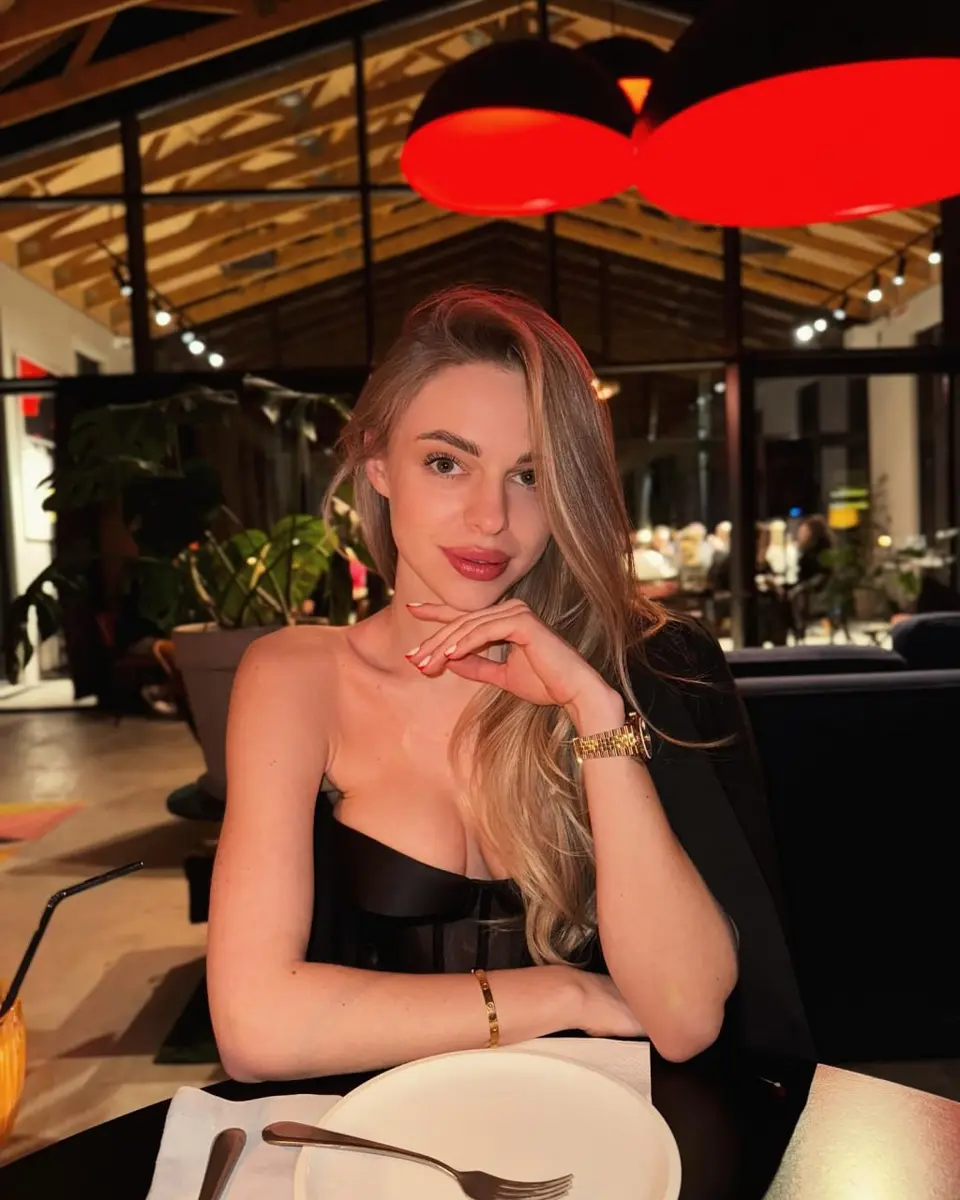 Vanessa escort in Dubai