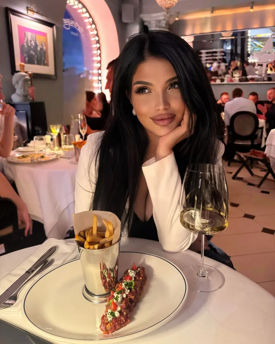 Viviana escort in Dubai